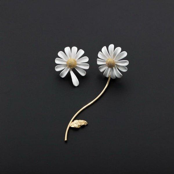 Daisy plucked Flower Jewelry