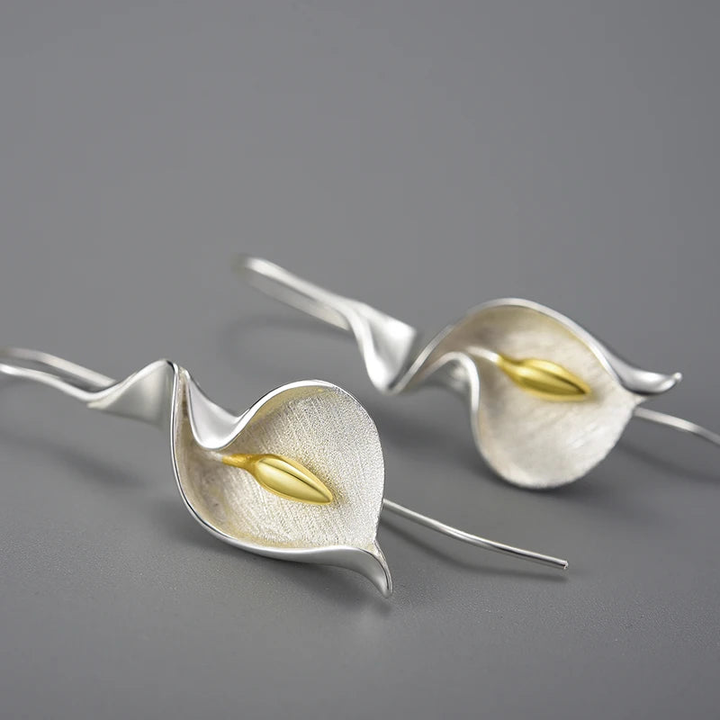 Calla Lily Flower Dangle Earrings