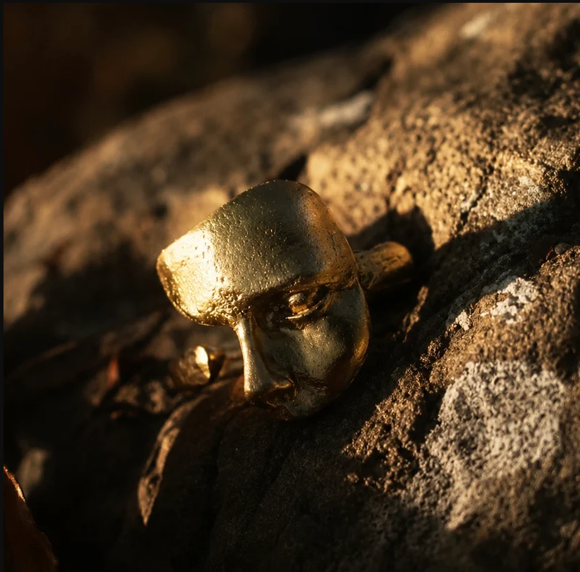 Unique Abstract Face Ring